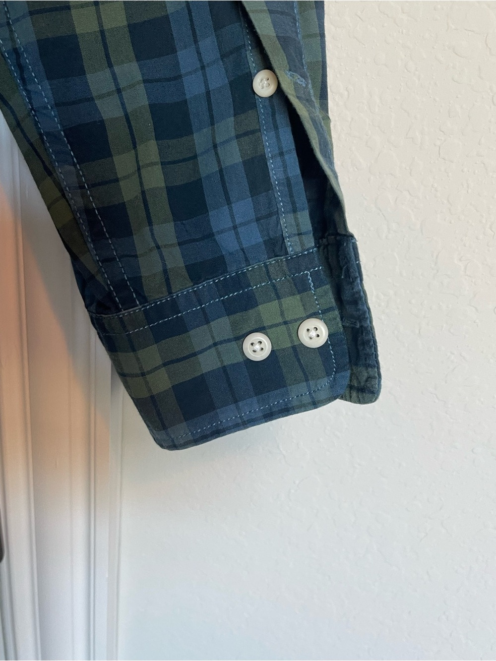 Rye Men's Green and Blue Plaid Button-Down Shirt Size Regular - Picture 2 of 4